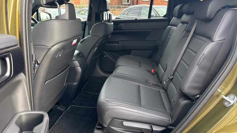 Hyundai SANTA FE 1.6 TGDi Plug-in Hybrid Calligraphy 5dr 4WD Auto Estate